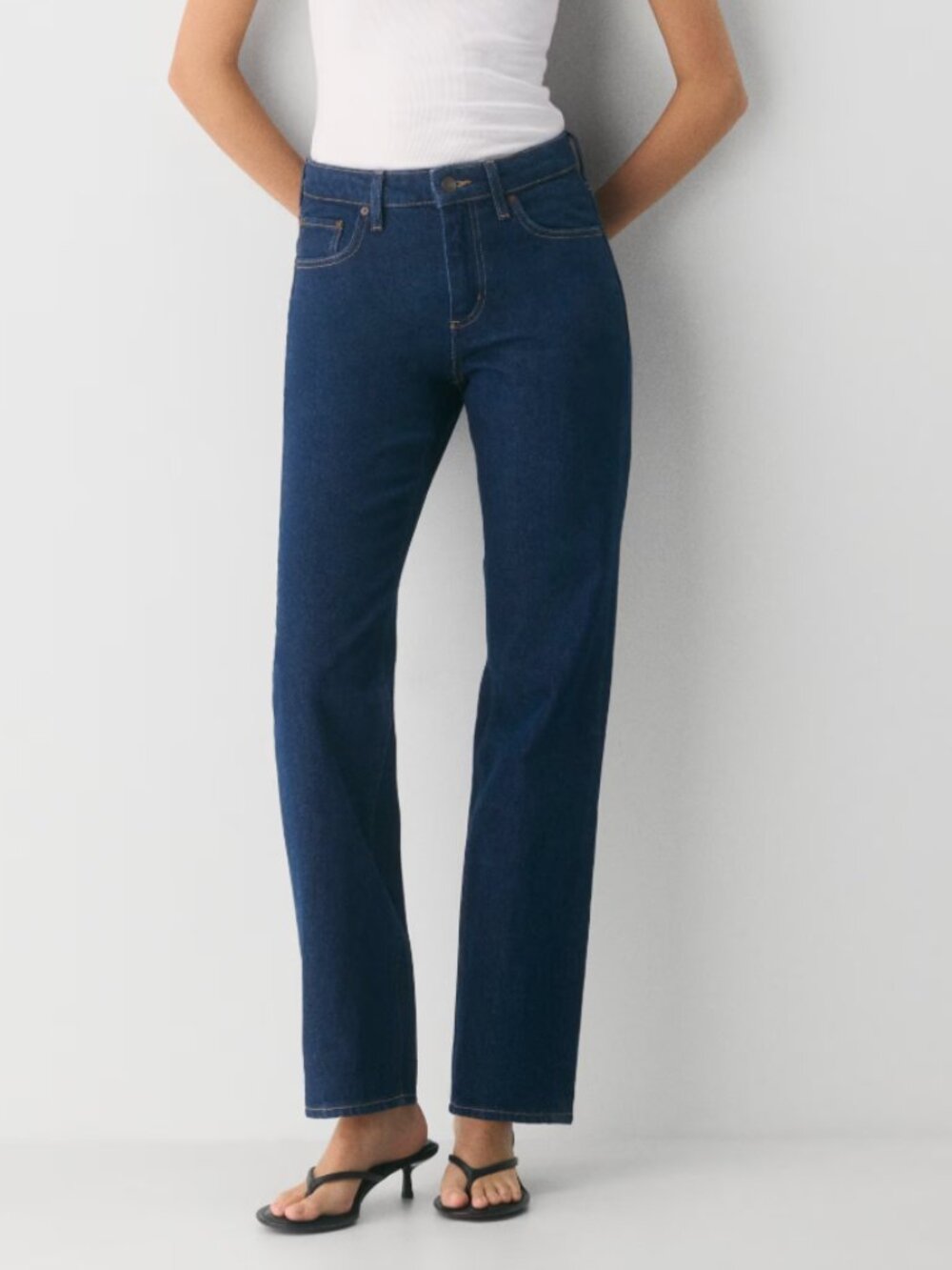 NWT Aritzia Denim Forum "Sharon" Mid-Rise Straight Leg Jeans Size 25